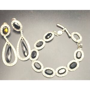 Monet black and silver vintage bracelet and earrings see rhinestone clip
